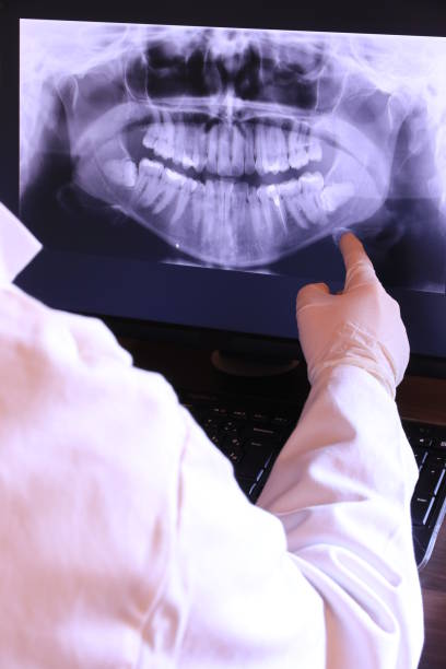 Best Broken or Cracked Tooth Emergency Dentist in Webster, TX